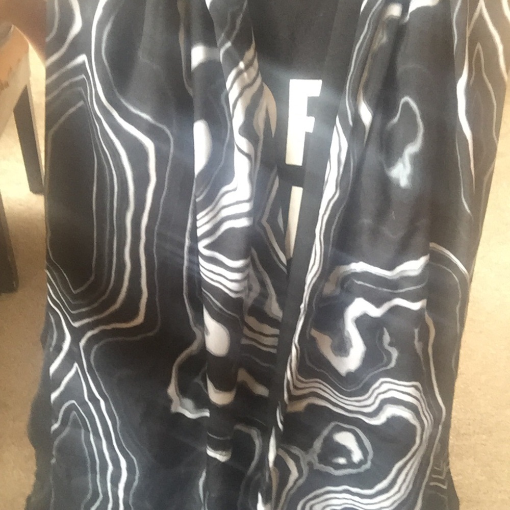 LOLA ROSE SCARF - Picture 2 of 3